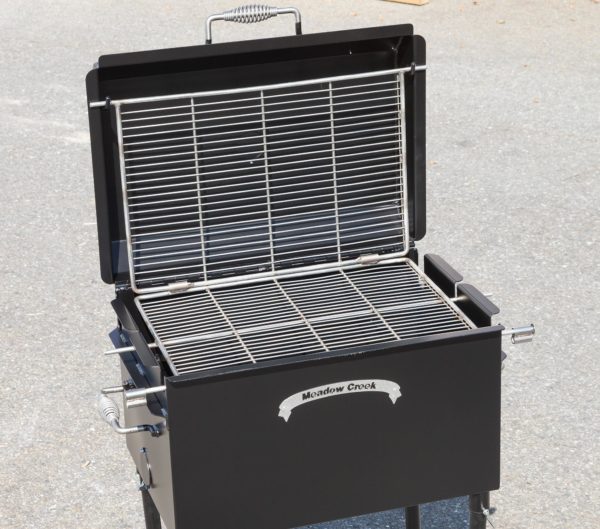 BBQ26S Chicken Cooker with grate hooked onto lid brackets