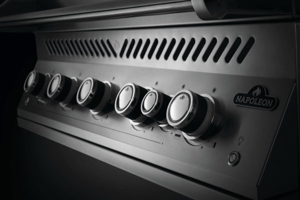 Napoleon Built-in Gas Grill Prestige Series Features - RGB Spectrum Night Light™ Knobs with SAFETYGLOW™