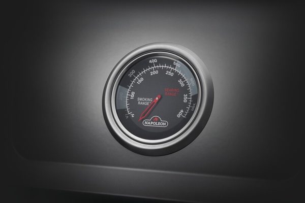 Napoleon Freestyle® Series Gas Grill Features - Carbon-Design Temperature Gauge