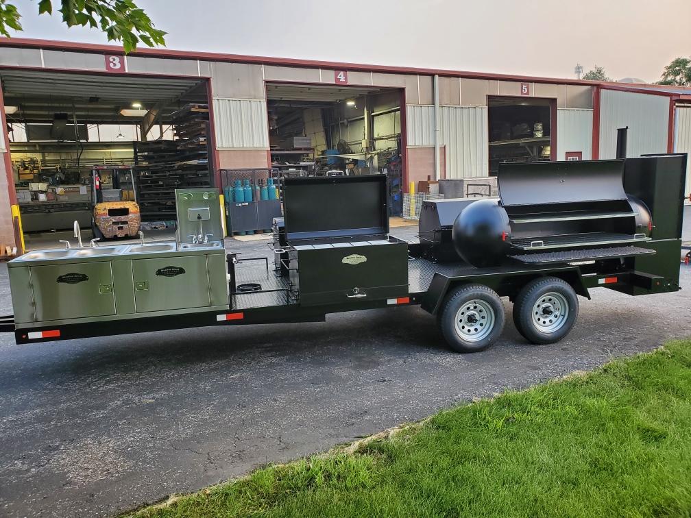 Meadow Creek TS250 Custom Trailer With 4-Bowl Stainless Steel Sink