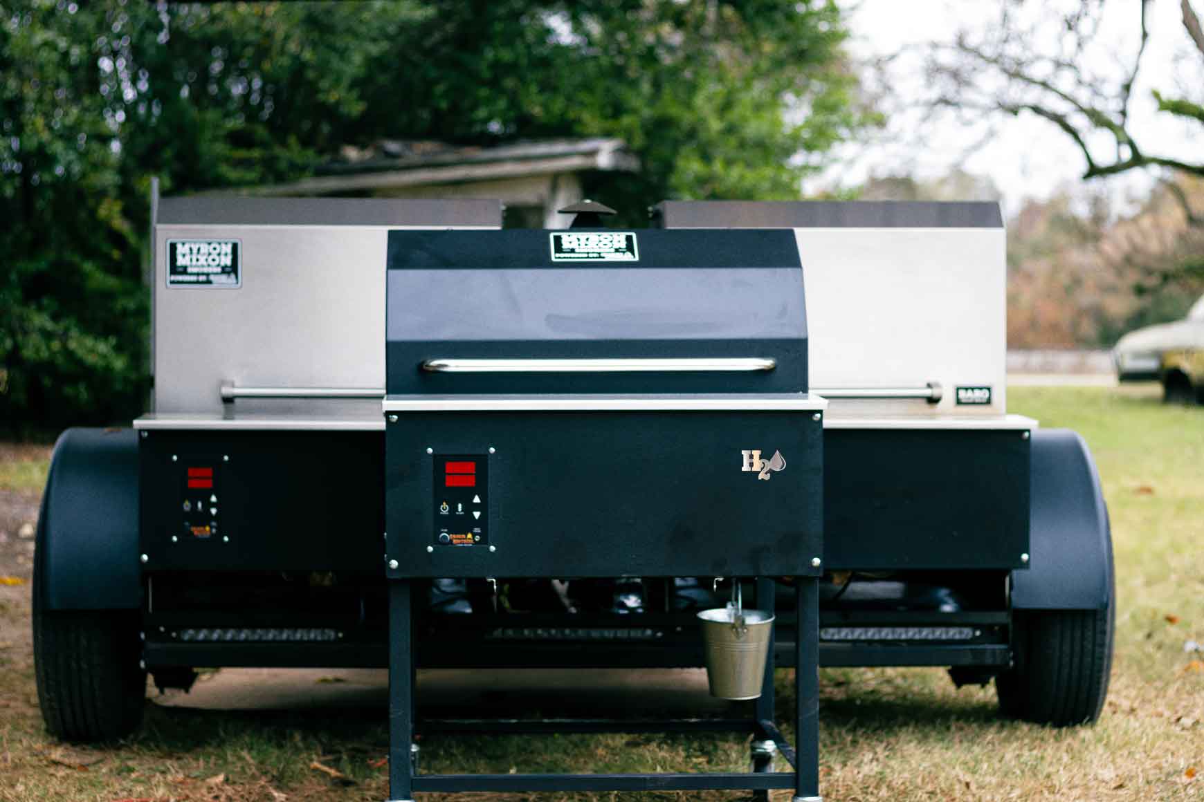 Myron Mixon BARQ-H2O Pellet Smoker - Powered by Smokin' Brothers