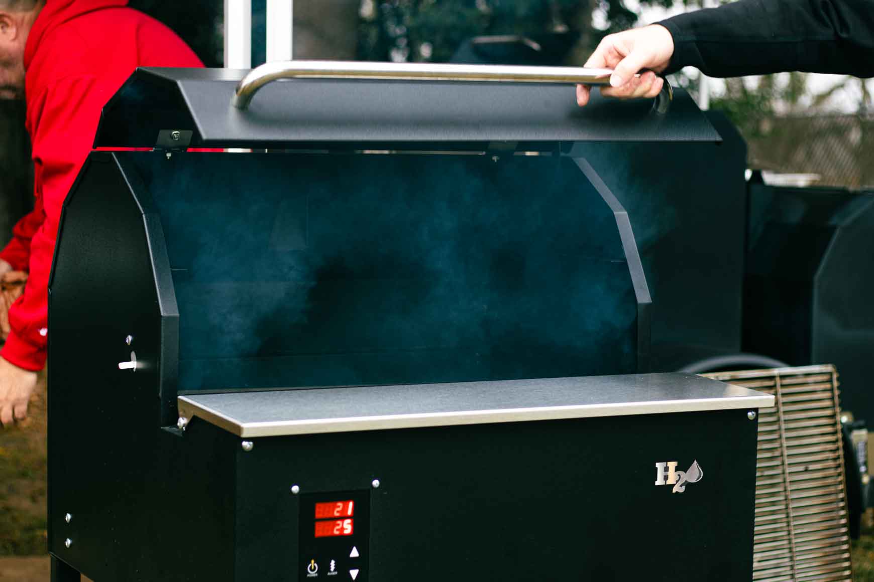 Myron Mixon BARQ-H2O Pellet Smoker - Powered by Smokin' Brothers