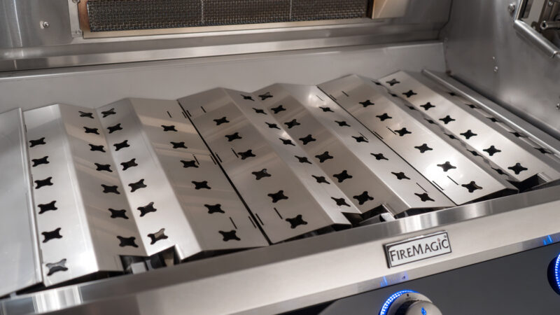 Fire Magic® Echelon Diamond Built-In Gas Grill With Digital Thermometer Feature - Flavor Grids