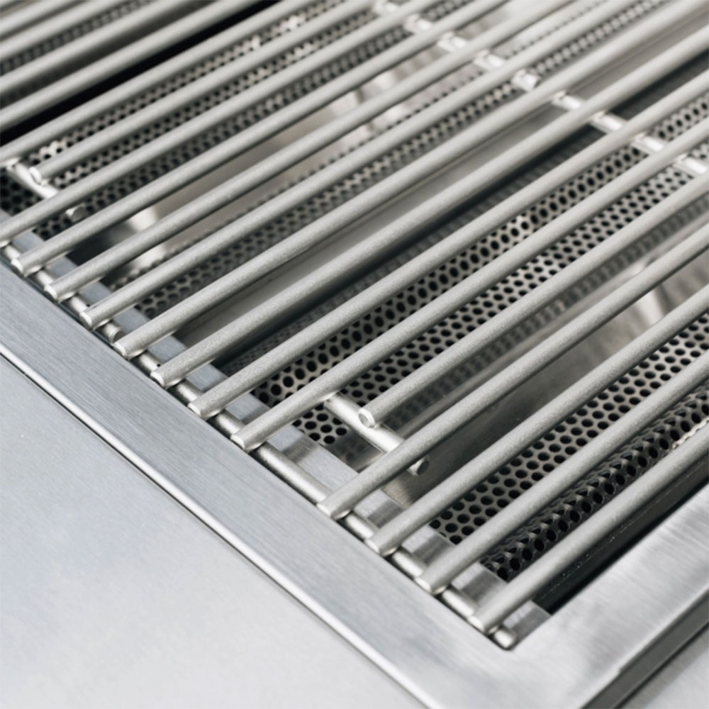 True Flame E Series Stainless Steel Gas Grill Feature - 8 mm Round Stainless Steel Cooking Grates